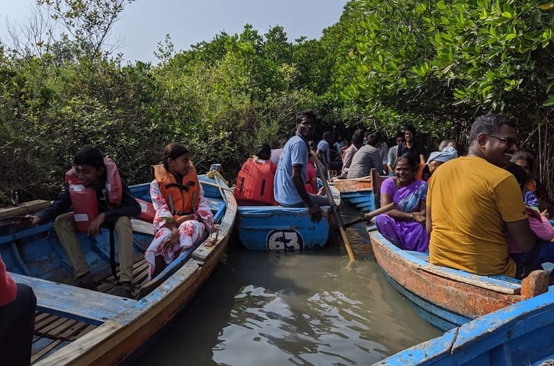 ピチャワラムマングローブ林の写真(ボート渋滞②)