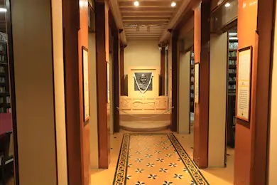 マニバワンの廊下