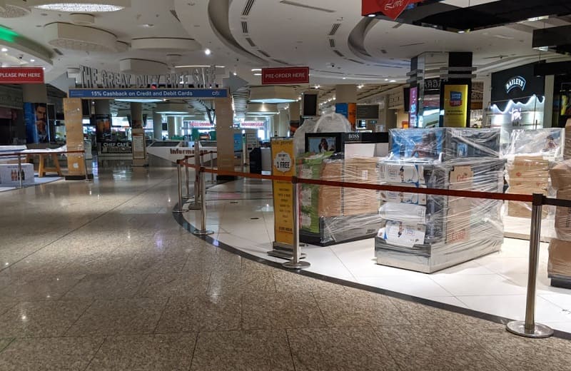 ムンバイ空港内の免税店（閉鎖中）1
