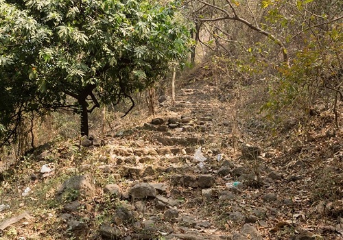 第６窟、第７窟への道:titile=