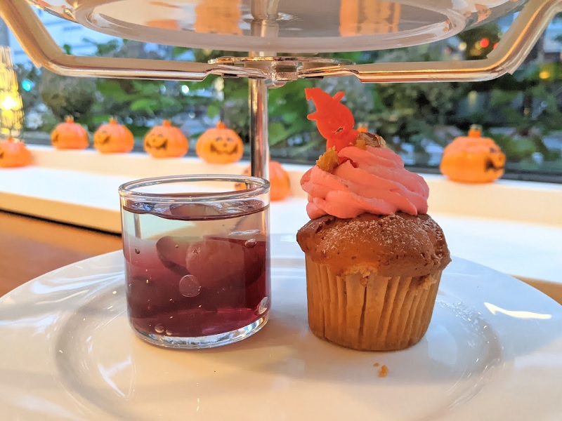 ニューオータニイン札幌のハロウィンアフタヌーンティー（ゼリーとマフィン）