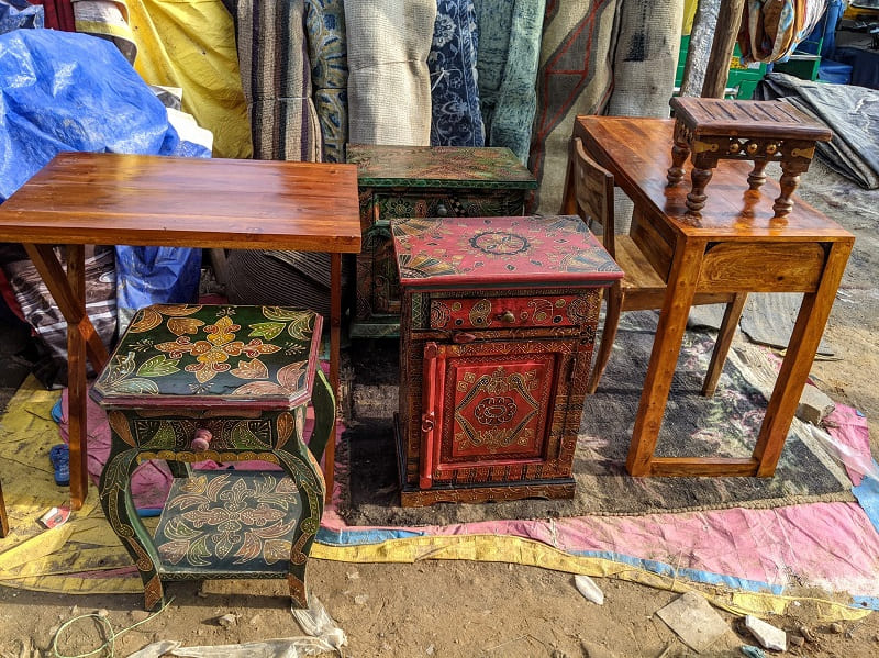 Banjara Market（アンティーク棚）