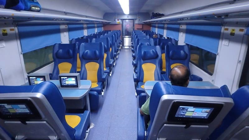 Tejas Express車内１