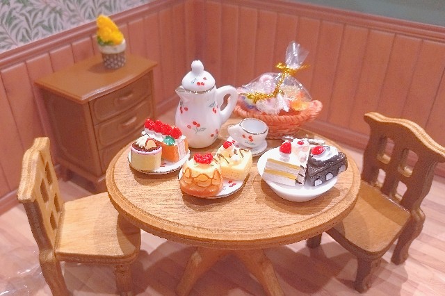 ナチュラルキッチン ミニチュア開封 - 黒髪ボブは侮れない