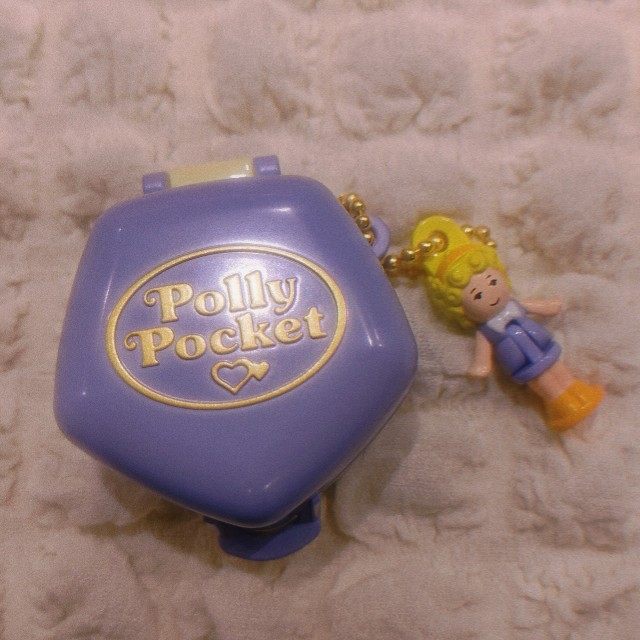 PollyPocket ミニチュアチャーム　全4種　コンプリート PollyPocketミニチュアチャーム(全4種フルコンプ) - 黒髪ボブは