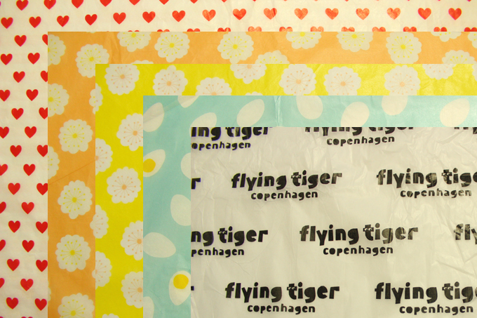 Flying Tiger(フライング・タイガー) 包み紙