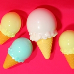セリアのアイスケースとスイマーのアイスケースがそっくり セリアのアイスケースとスイマーのアイスケースがそっくり