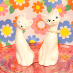 可愛い猫のペア置物 [ 愛龍社 ]