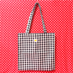 デイジーの刺繍が可愛いトートバッグ [ ミカヅキモモコ ]