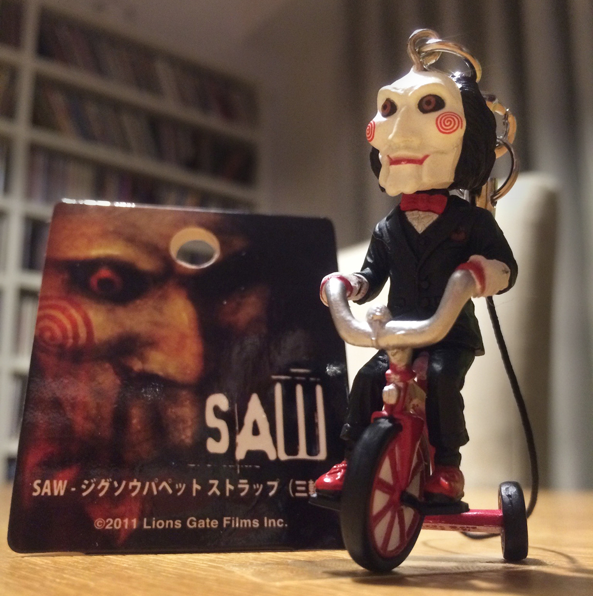 ソウ SAW/ ビリー パペット with トライサイクル ソウ』気になる赤い