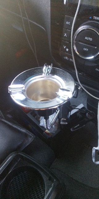 チューリップ灰皿　旧車　昭和　レトロパーツ リブ付き当時物☆ チューリップ灰皿 フレキシブルアッシュトレイ