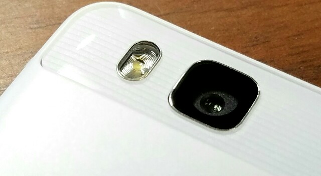 f:id:chehonz5:20161001022758j:plain 洗練されたデザインに魅力的な価格『HUAWEI P9 lite』を購入レビュー&使用感!-「ZenFone3 5.2インチ」と迷うのも分かる仕上がりに