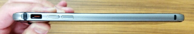 f:id:chehonz5:20161012131318j:plain ジェットブラックユーザー必見:iPhone7 / iPhone 7 Plusのお薦めケースはコレ!!現状コレ以外考えられない、全面ガラス保護フィルムとの相性も良い◎
