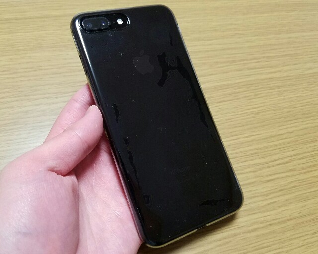 f:id:chehonz5:20170112094006j:plain iPhone 7 Plusにパワーサポートのエアージャケット(クリアブラック)を購入!安心の使いやすさと高品質ハードケース