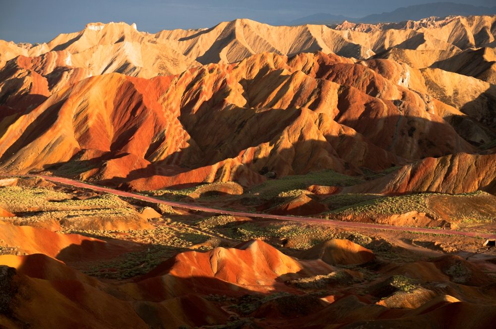 中国七彩丹霞ツアー 張掖丹霞地貌張掖丹霞地貌ツアー中国七彩丹霞ツアー張掖丹霞地質公園蘭州現地ツアー蘭州現地旅行会社蘭州発張掖丹霞地貌ツアー