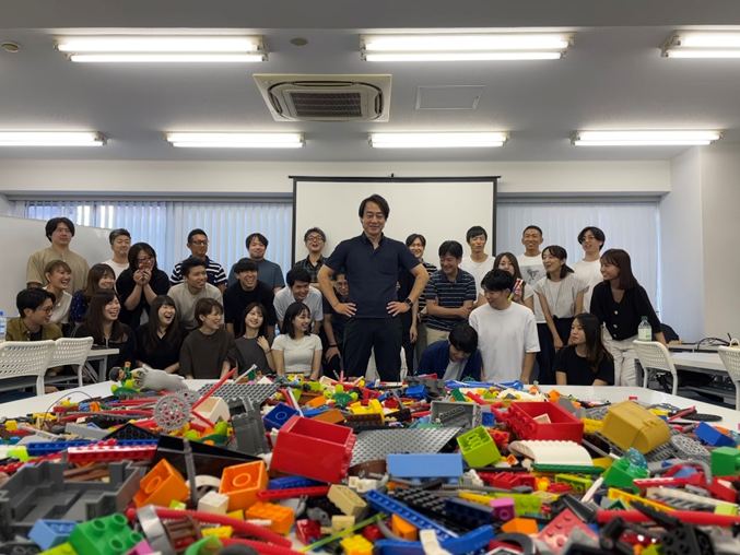 レゴ®ブロックでチームメンバーの相互理解を深めよう!