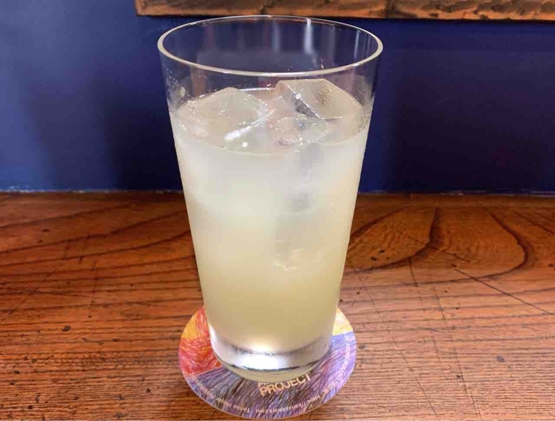 大野町にオープンした『Alembic Distillery PUB Salt』で『Salt No.1/ネマ0.00%オールドトム』『木頭すだち ...