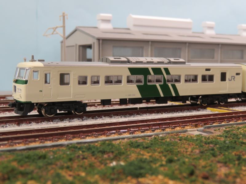 JR 185-0系特急電車(踊り子・新塗装・強化型スカート)基本セット