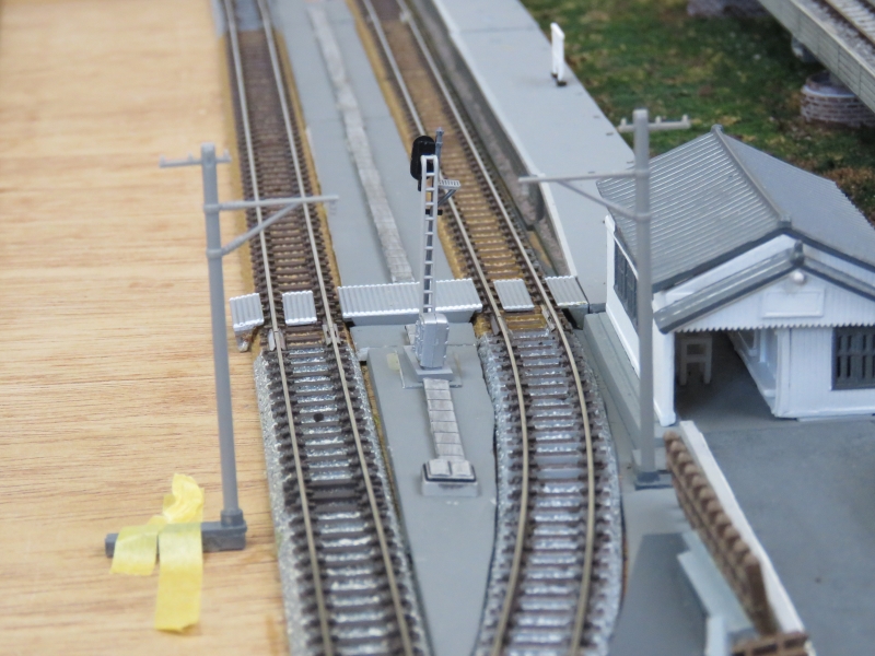 線路の無い鉄道模型 国鉄風駅舎 n ゲージ ストラクチャー 線路の無い