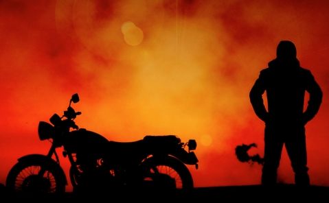 ネイキッドバイク 400ccとフルカウル 250ccならどちらが高速道路で走りやすいですか 厳選 人気のq Aまとめ