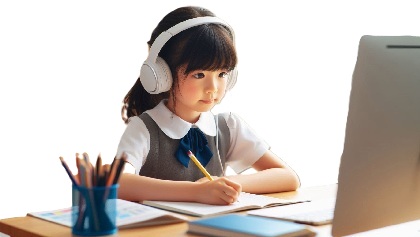 （東大生）小学生がリビング学習をしている画像15