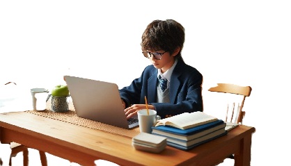 小学生がリビングで勉強している写真13