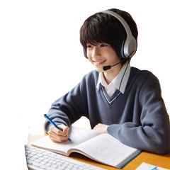中学生が国語の勉強をしている写真4