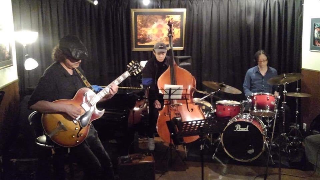 f:id:chigsajazzygiantsteps:20191223122543j:image f:id:chigsajazzygiantsteps:20191223122543j:image