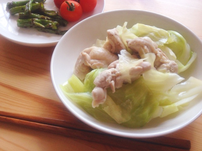 鶏とキャベツの蒸し煮