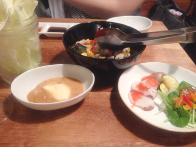 サラダとカルパッチョ