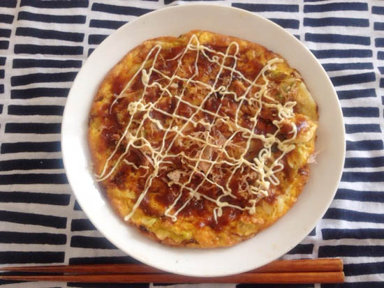 小麦粉と肉抜きお好み焼き