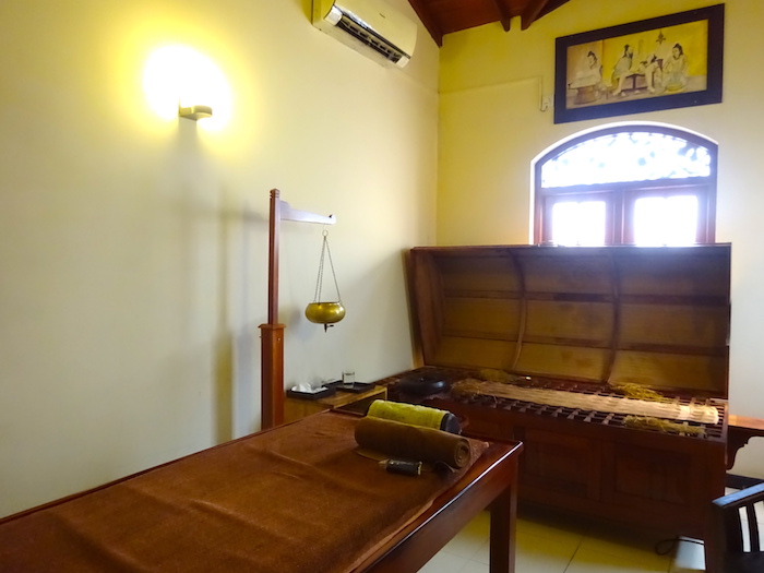 スリランカゆる旅研究所 4 画期的 コロンボで日帰り本格アーユルヴェーダ体験 Exserendib Ayurveda Cure Therapy 香港女子旅研究所 In 東京 スリランカゆる旅研究所 4 画期的 コロンボで日帰り本格アーユルヴェーダ体験 Exserendib Ayurveda Cure Therapy 香港女子旅研究所 In 東京