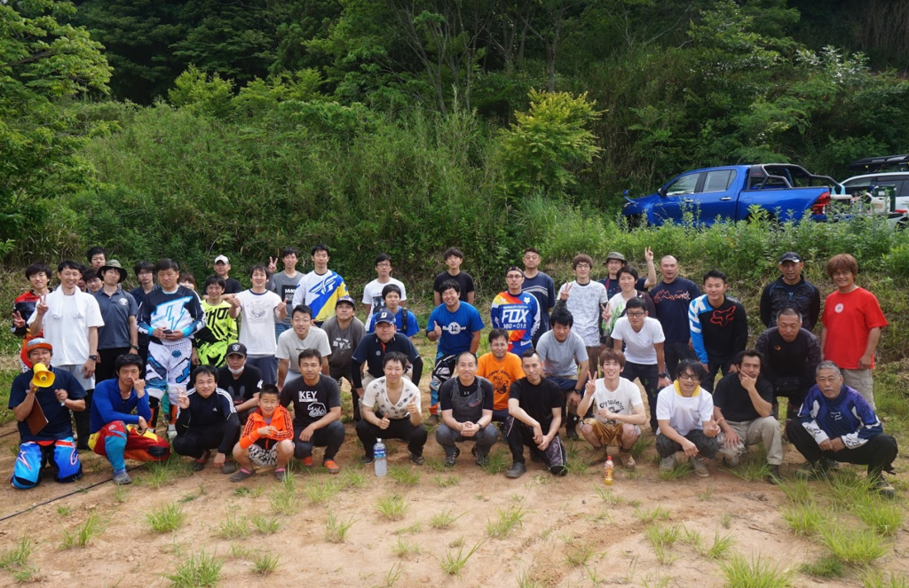 第２回ルーツファクトリーカップに参戦 その１ 初心者が林道行ったりキャンツーしたりするブログ
