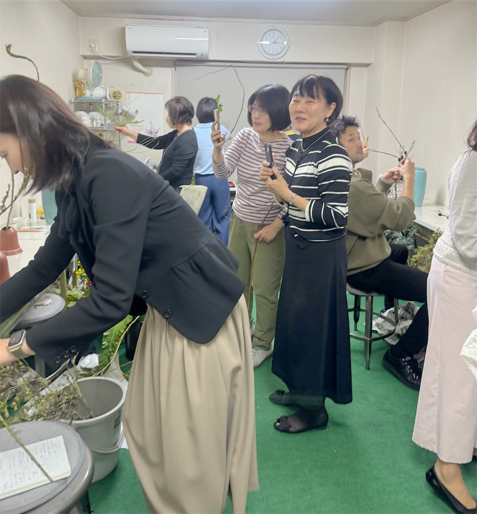 「たてるかたち」 - 花は世につれ