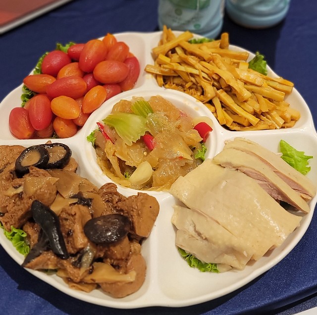 浙】台北：豚の角煮がとろける！野菜料理も絶品揃い！「薺元小館