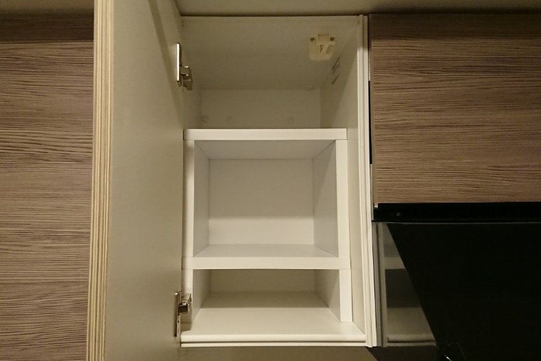 キッチン吊戸棚