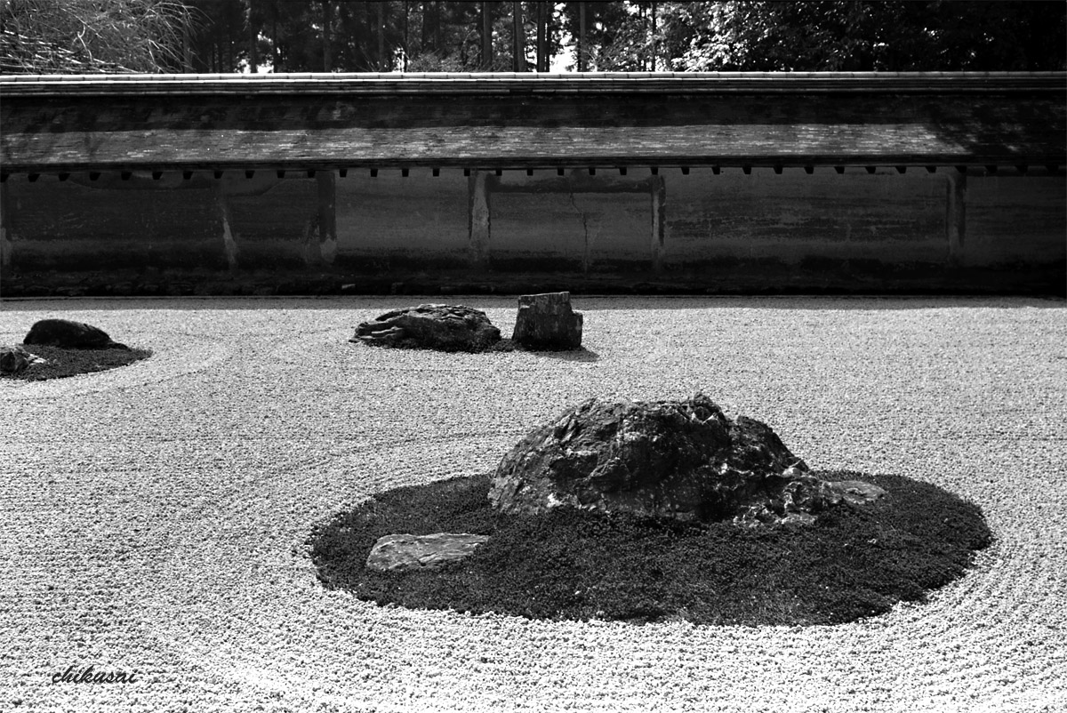 龍安寺石庭をオールドレンズで撮影してみたけどどうかな? - chikusai diary