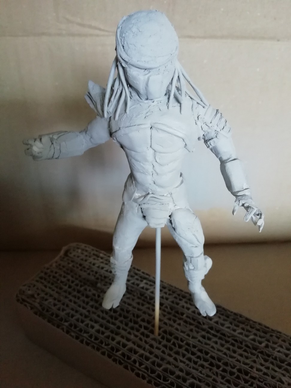 1体目 100均の材料でプレデターフィギュア制作day5 Figdama