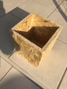 木の箱完成