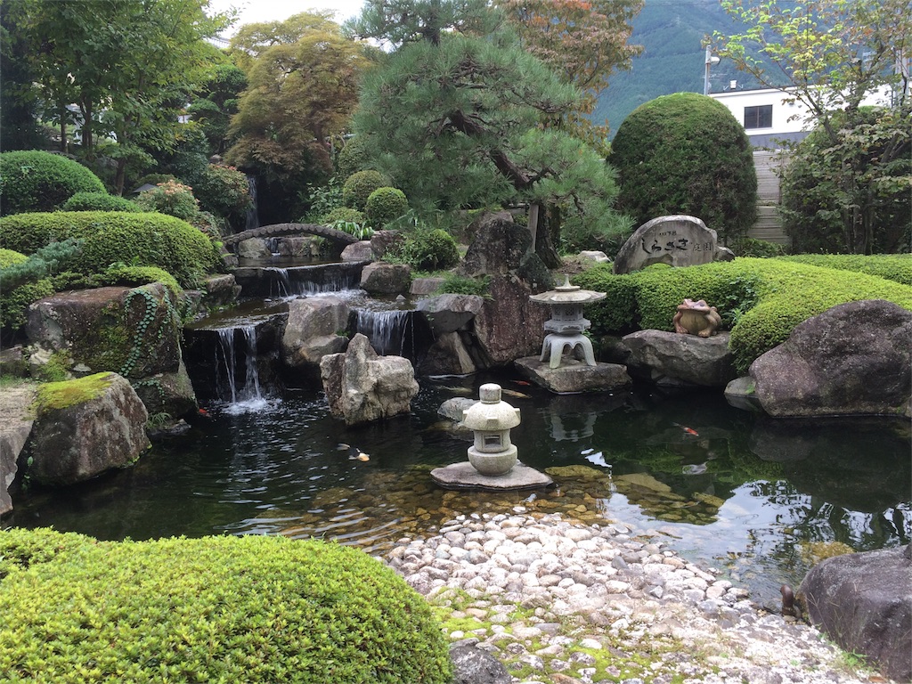 KKR下呂しらさぎ　日本庭園　滝