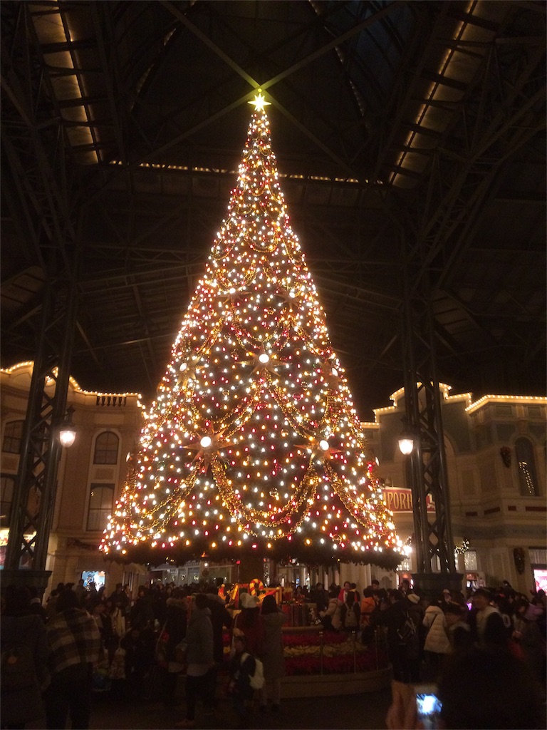 ディズニークリスマス　クリスマスツリー　イルミネーション