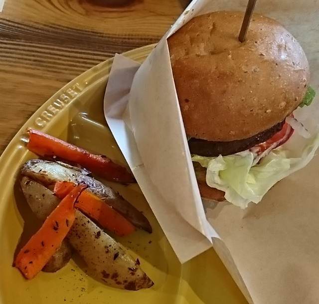 アボカドバーガーの付け合わせ