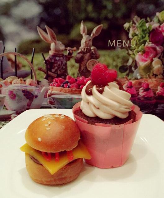 f:id:chipmunksmau:20160712155917j:plain f:id:chipmunksmau:20160712155917j:plain