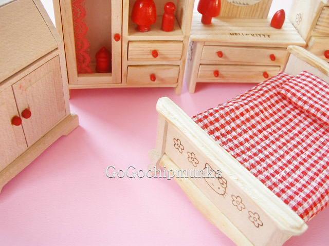 ハローキティのインテリア ミニチュア家具とレトロなおもちゃ ハグルのリーメントミニチュアブログ