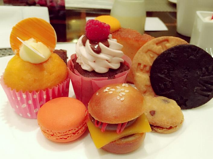 不思議の国のアリス風♡アリスうさぎ♡タルト？マフィン？♡ 不思議の