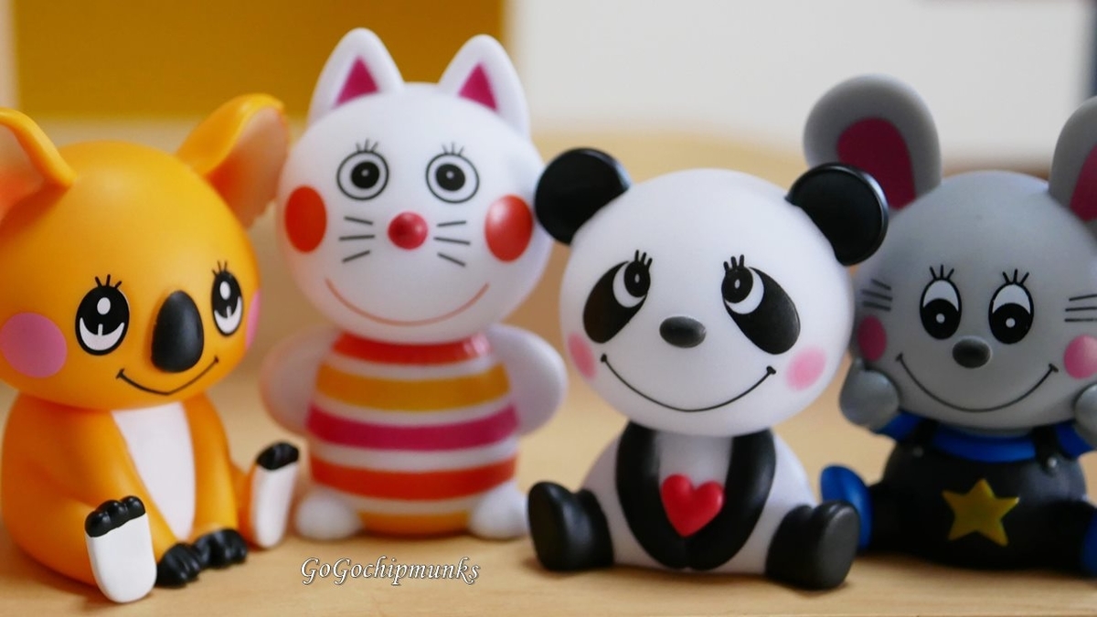 【右側の猫のみ】1968年発売 フーテン動物園(内藤ルネdesign) 猫 内藤ルネによるレトロなデザインのカワイイ動物たちがソフビ化