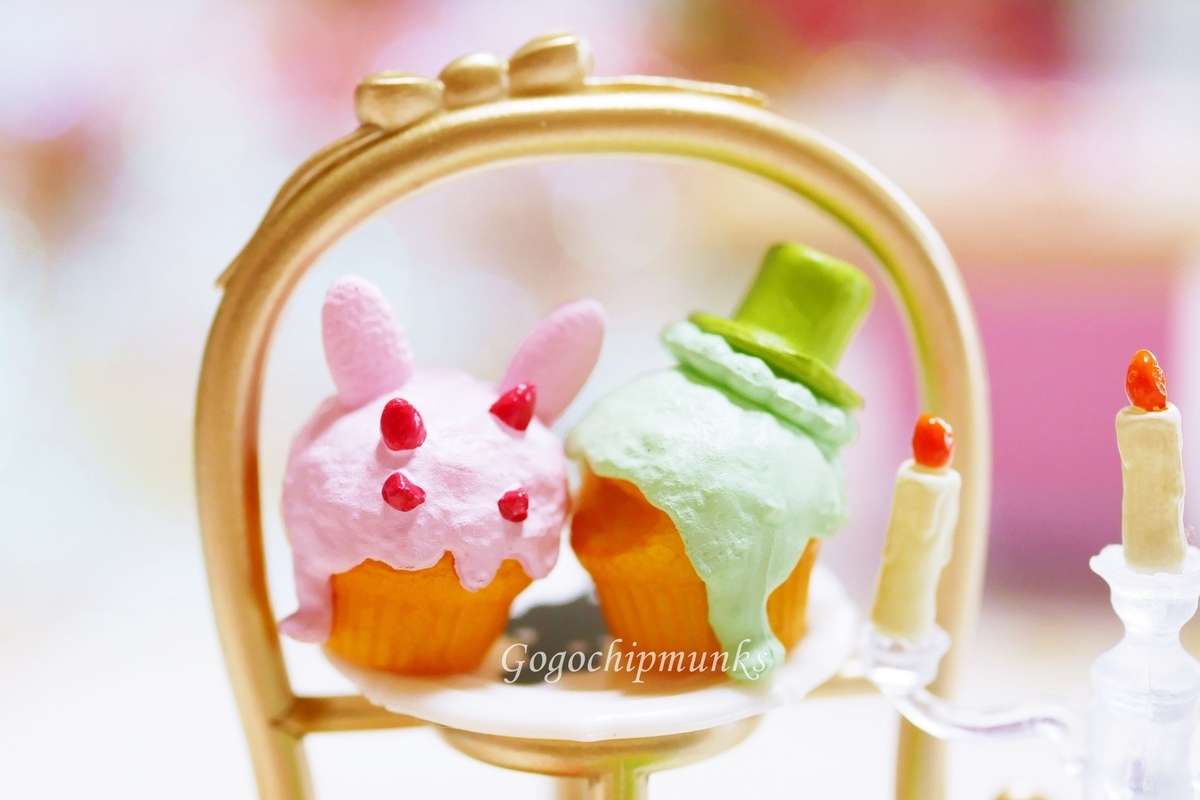 ふしぎな国のティーパーティー Wonderland Tea Party 椅子がすてき