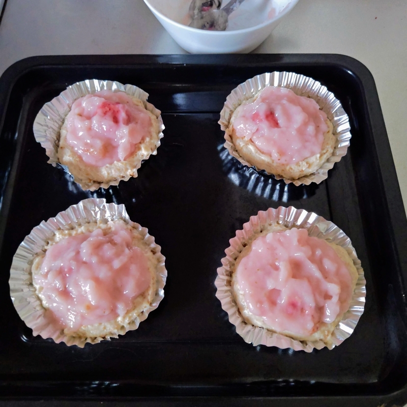 クリームをのっける