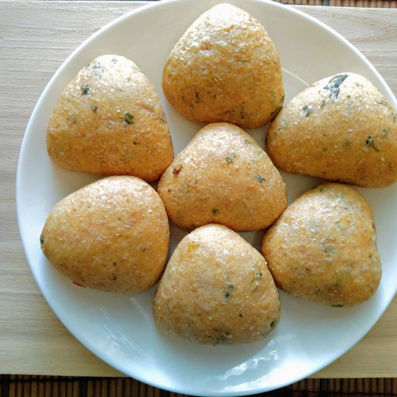 わかめの味噌汁パン