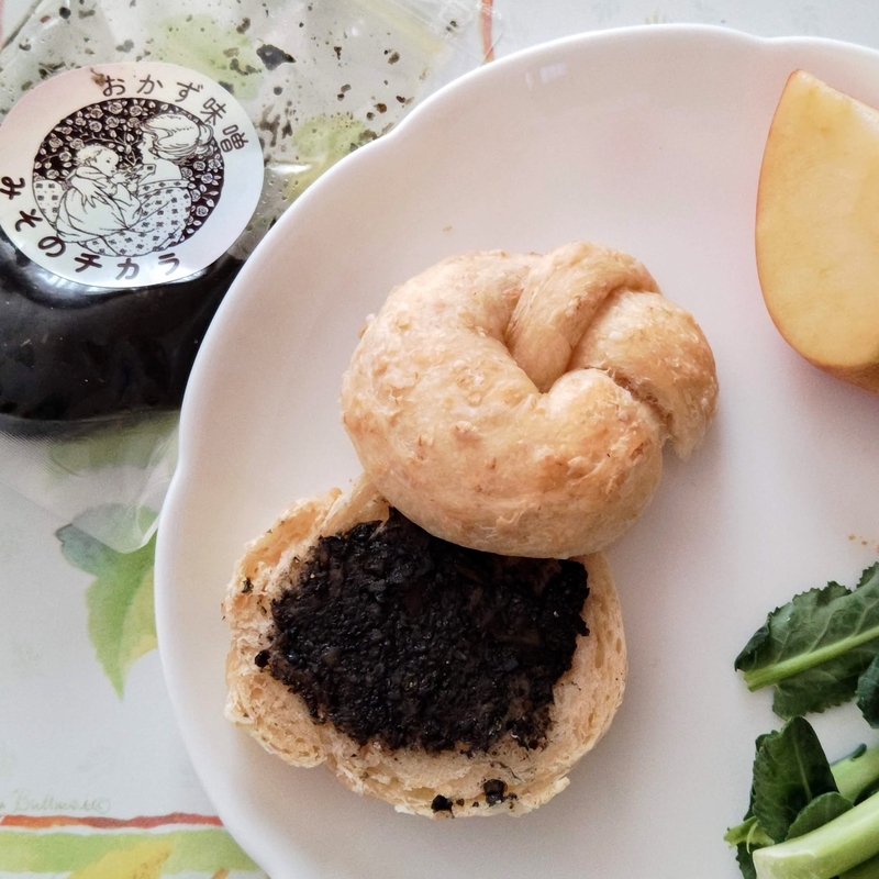 みそのチカラとロールパン